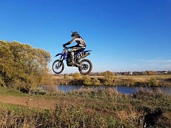 Тренировки по мотокроссу на кроссовой трассе от 5500р.